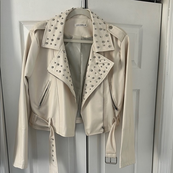 12 Tribe. Crazy in Love Studded Cream Jacket - Picture 2 of 5
